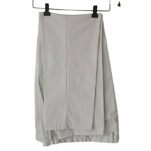 levi Strauss Tan Pleated Classic Fit Straight Leg Khakis Chinos Size 34 x 34 - Picture 3 of 9